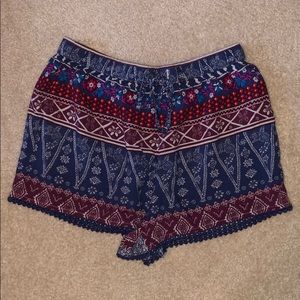 Hollister flowy shorts